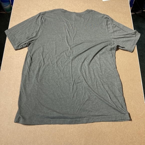 FRIENDS Giving Grey Thanksgiving Tee T-Shirt Women's 2XL Plus Size Holiday EUC - Picture 2 of 5